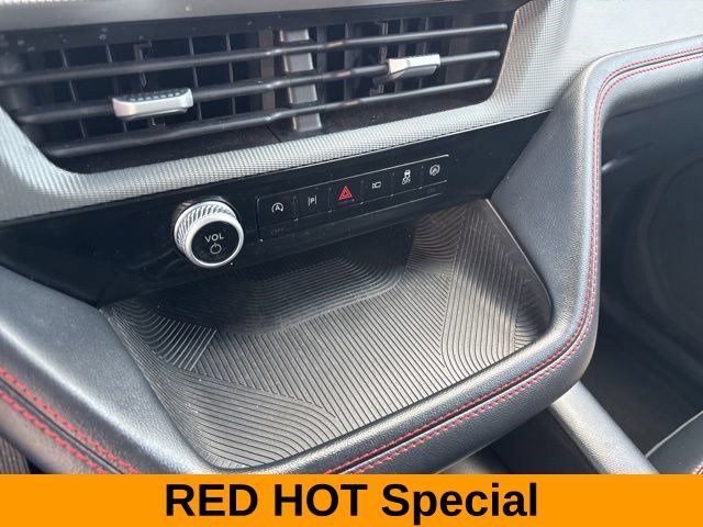 Used 2025 Ford Explorer ST-Line w/ ST-Line Street Pack AWD/4WD image 24