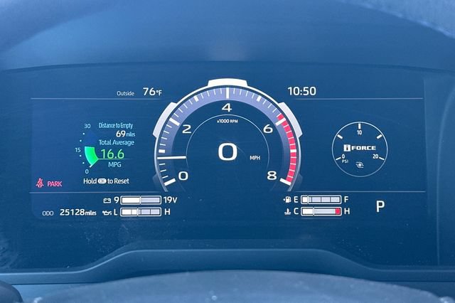 Used 2023 Toyota Tundra Platinum AWD/4WD image 26