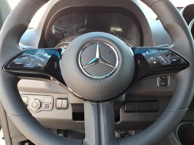 New 2025 Mercedes-Benz eSprinter 170 Cargo image 10