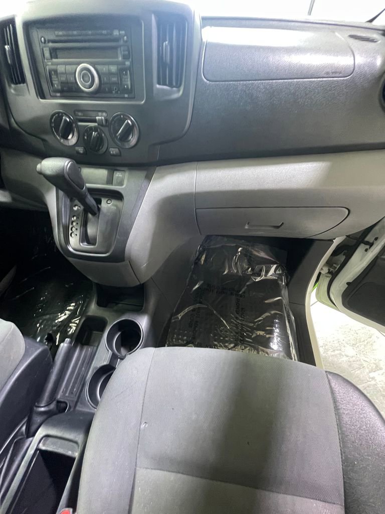 Used 2015 Nissan NV200 S w/ Cruise Control Package image 22
