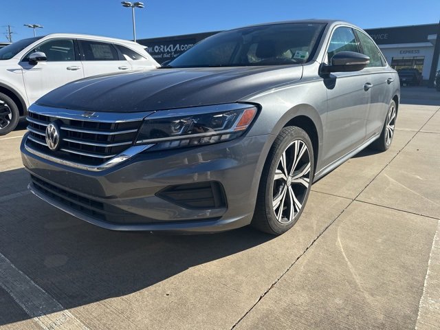 Used 2021 Volkswagen Passat 2.0T SE