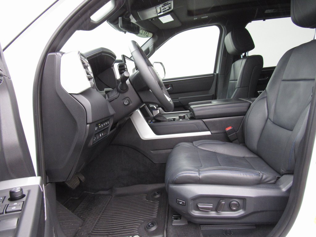 Certified 2025 Toyota Sequoia Platinum image 11