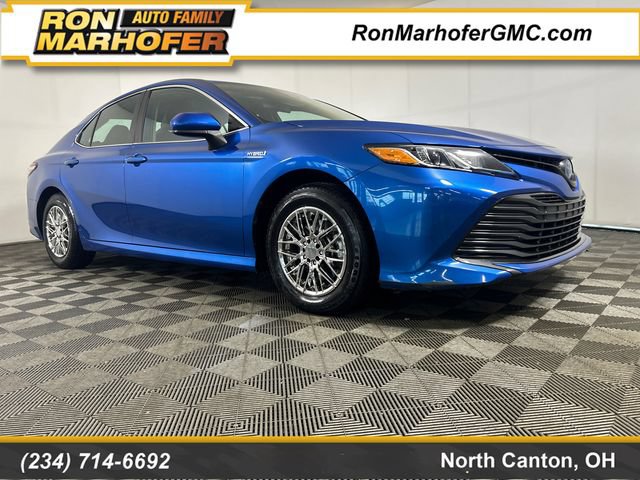 Used 2020 Toyota Camry LE FWD image 1