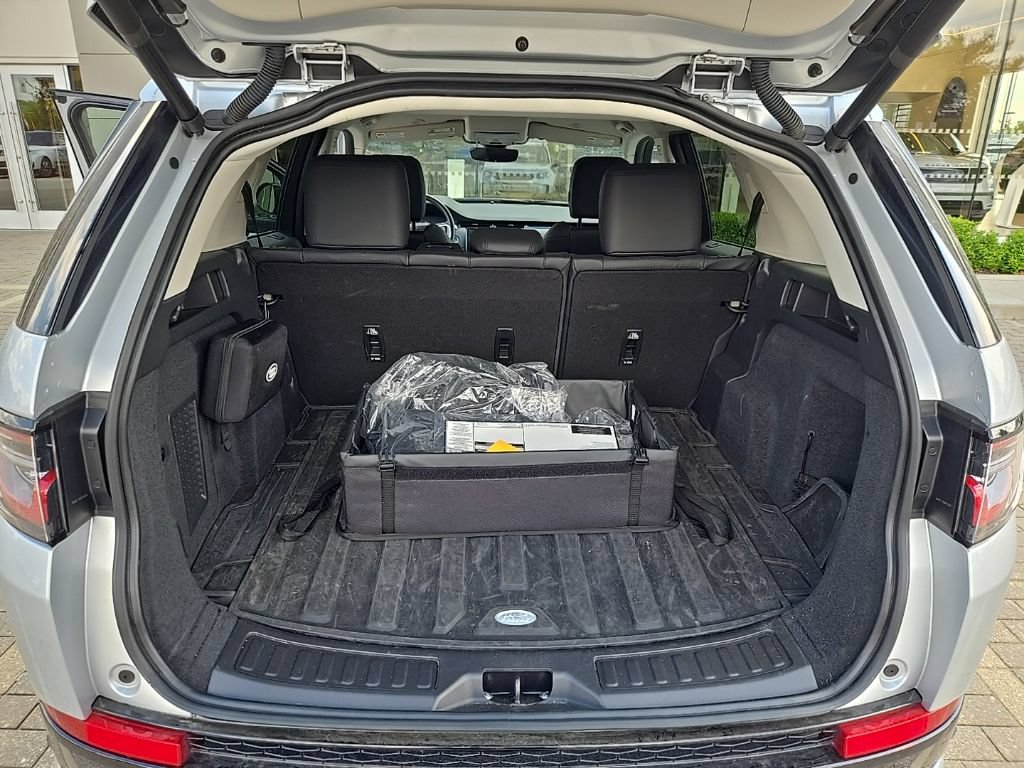 Used 2025 Land Rover Discovery Sport S AWD/4WD image 18