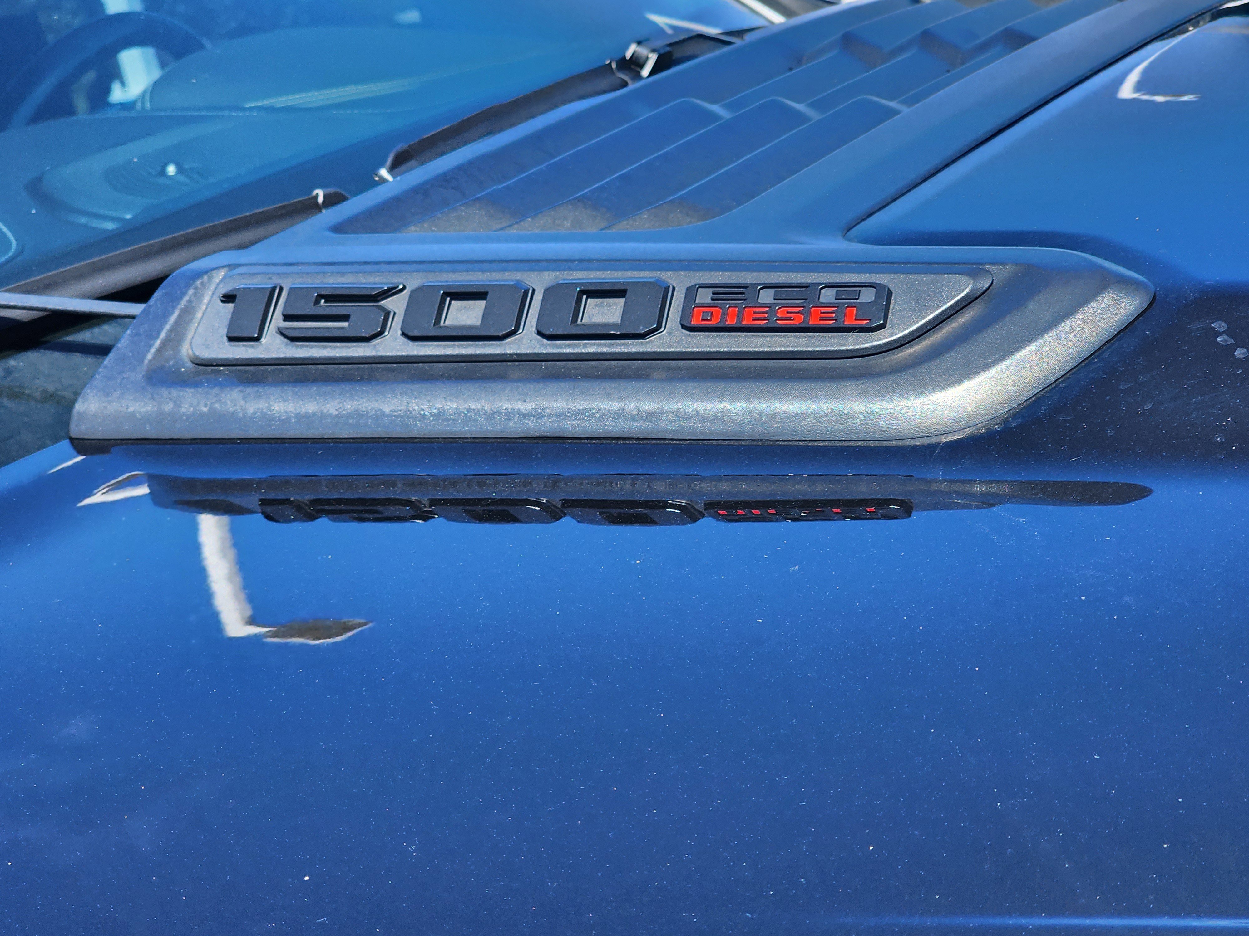 Used 2022 RAM 1500 Limited w/ Night Edition image 8