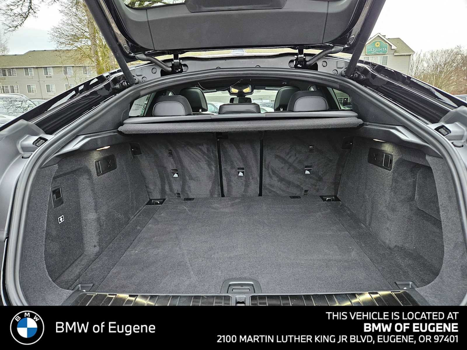 New 2026 BMW X6 M60i w/ Parking Assistance Package image 18