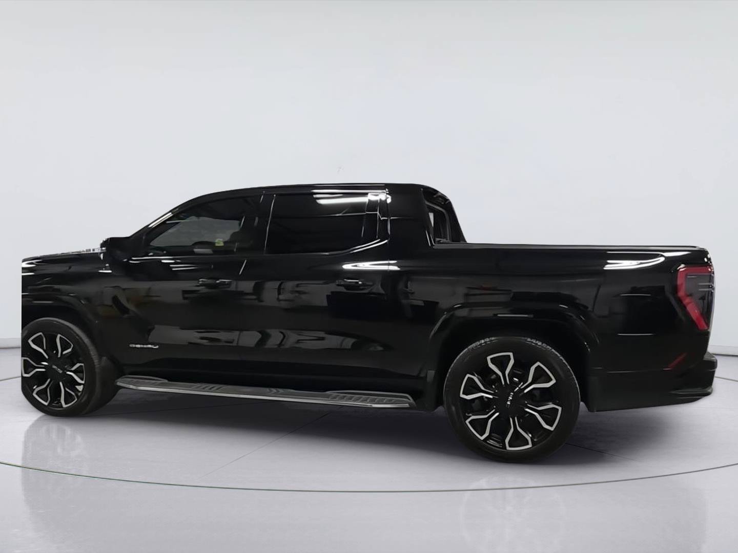 Used 2025 GMC Sierra EV Denali AWD/4WD image 6