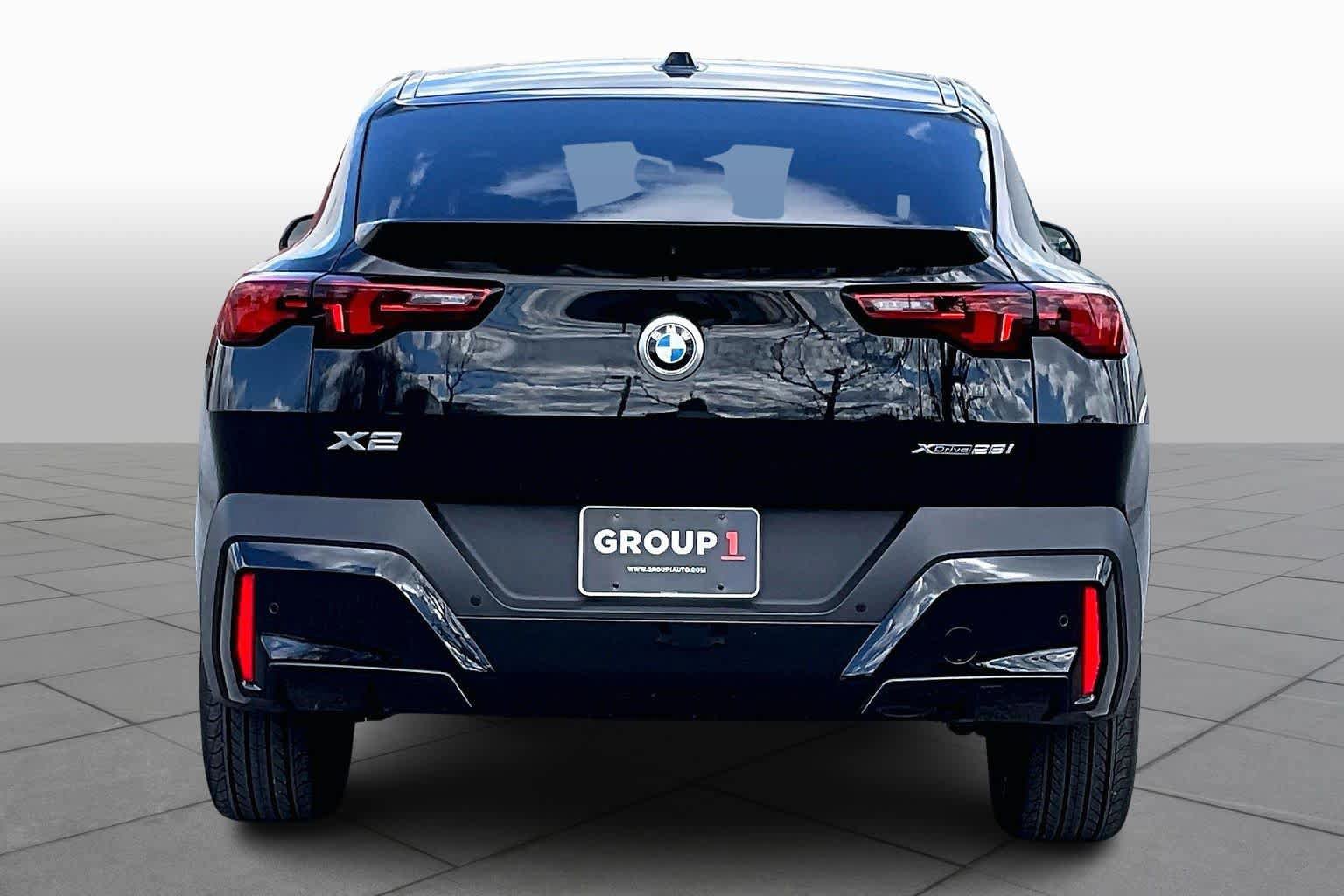 Certified 2025 BMW X2 xDrive28i image 4
