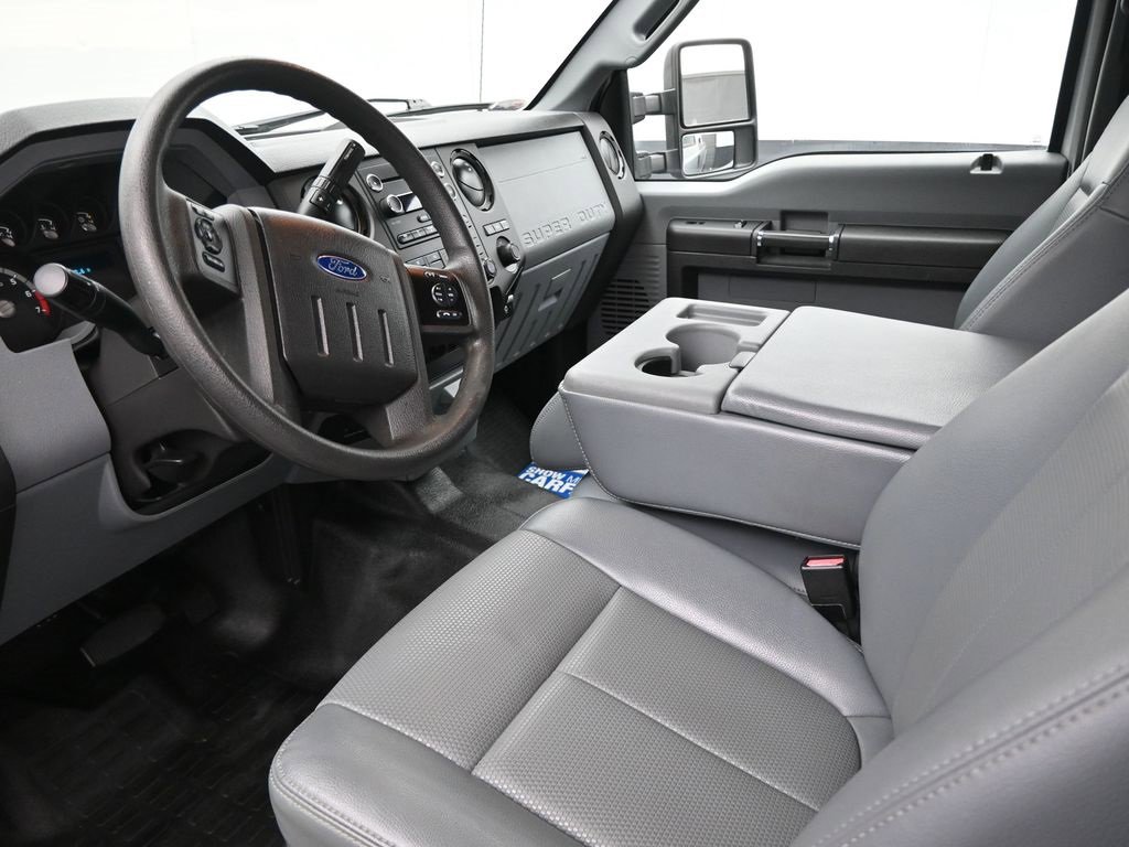 Used 2016 Ford F250 XL w/ Power Equipment Group image 9