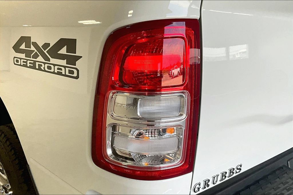 Used 2024 RAM 2500 Tradesman w/ Chrome Appearance Group image 38