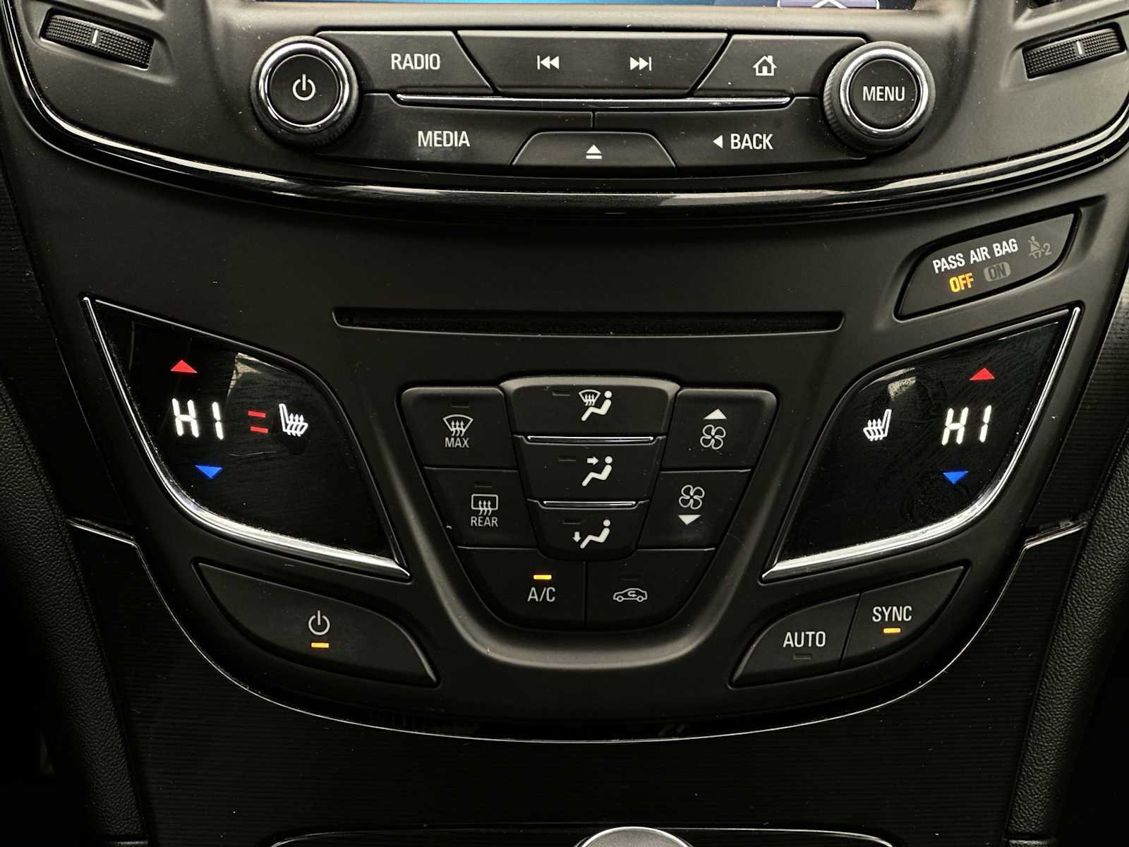 Used 2015 Buick Regal Premium image 16