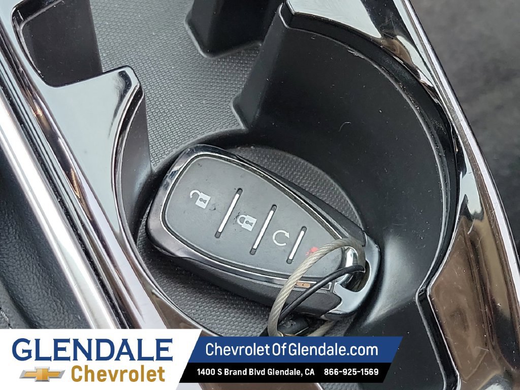 Used 2025 Chevrolet Trax LT FWD image 26
