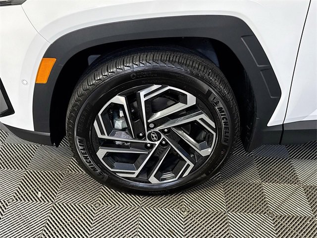 Used 2025 Hyundai Tucson Limited image 7