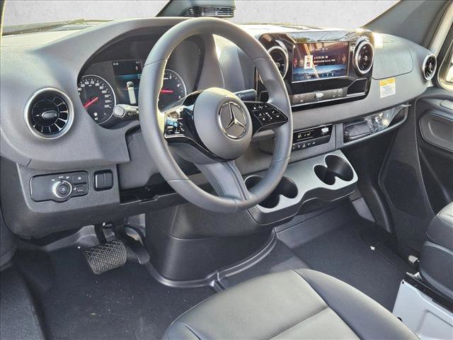 New 2026 Mercedes-Benz Sprinter 2500 video 3