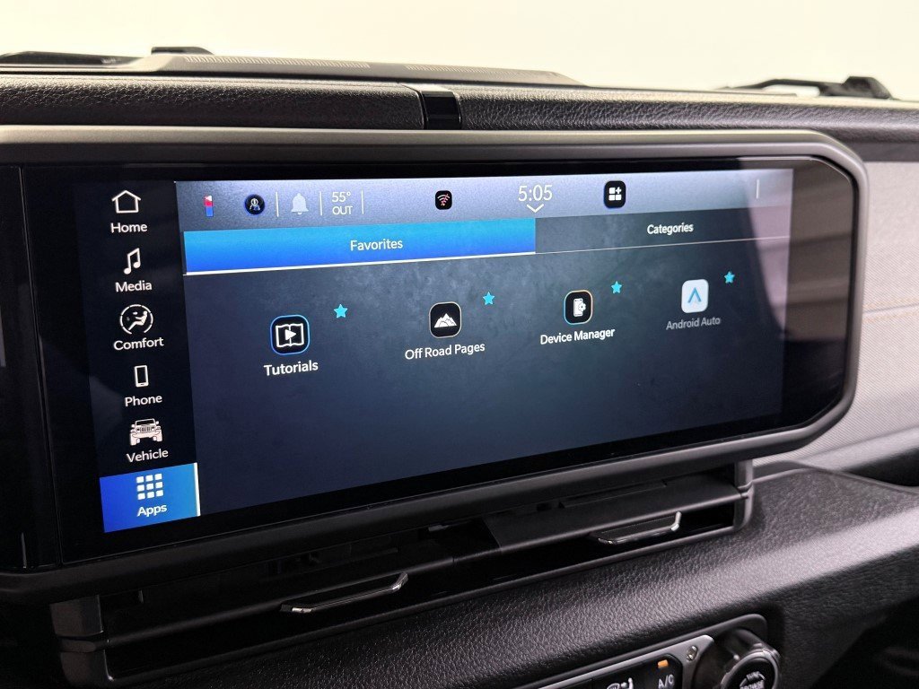 Certified 2024 Jeep Wrangler Willys image 31