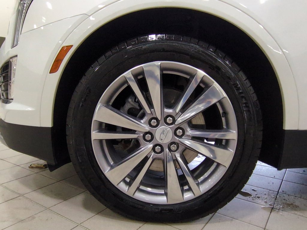 Used 2024 Cadillac XT5 Premium Luxury w/ LPO, Floor Liner Package AWD/4WD image 24