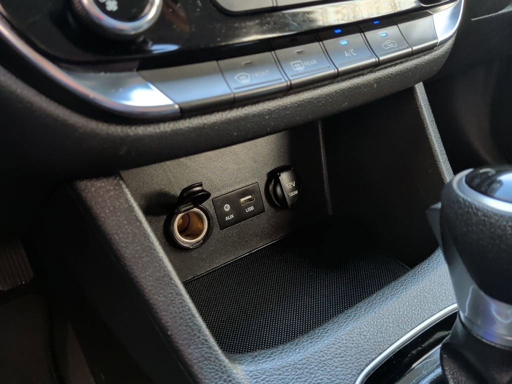 Used 2019 Hyundai Elantra GT image 19