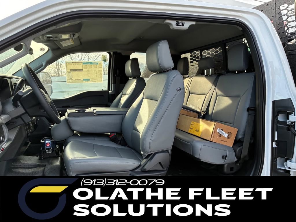 New 2025 Ford F550 4x4 Supercab Super Duty image 11