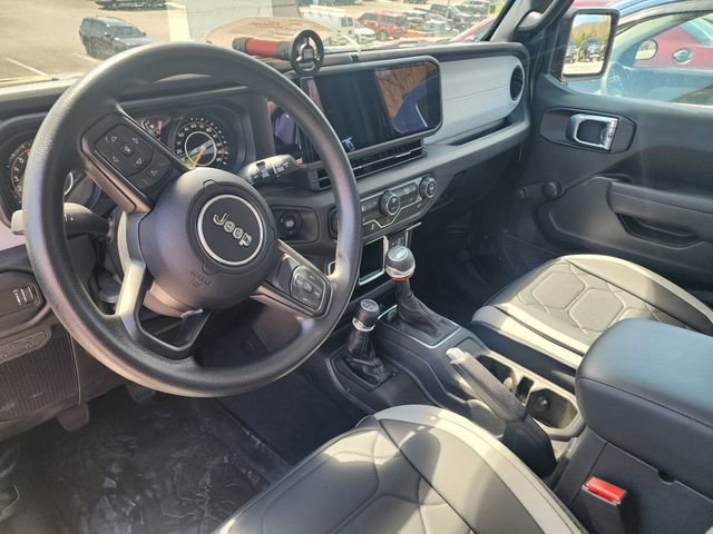 Used 2024 Jeep Wrangler Sport image 9