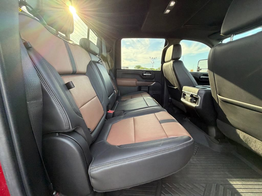 Used 2021 Chevrolet Silverado 2500 High Country w/ Technology Package AWD/4WD image 17