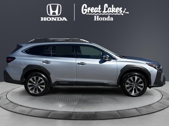 Used 2025 Subaru Outback Touring AWD/4WD image 7