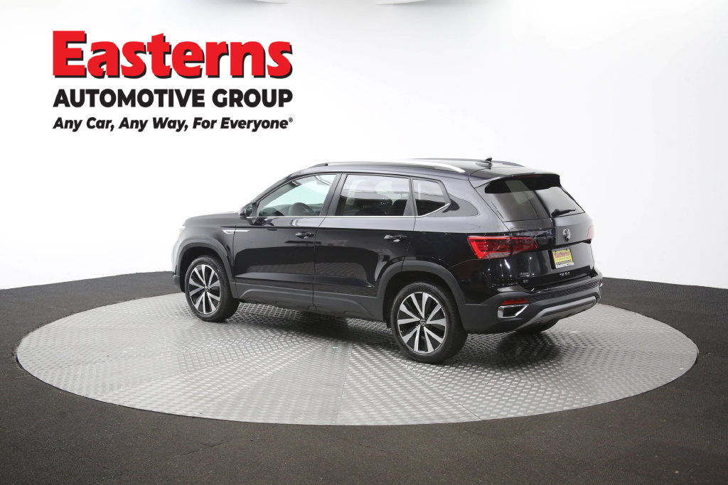 Used 2024 Volkswagen Taos SE FWD image 63