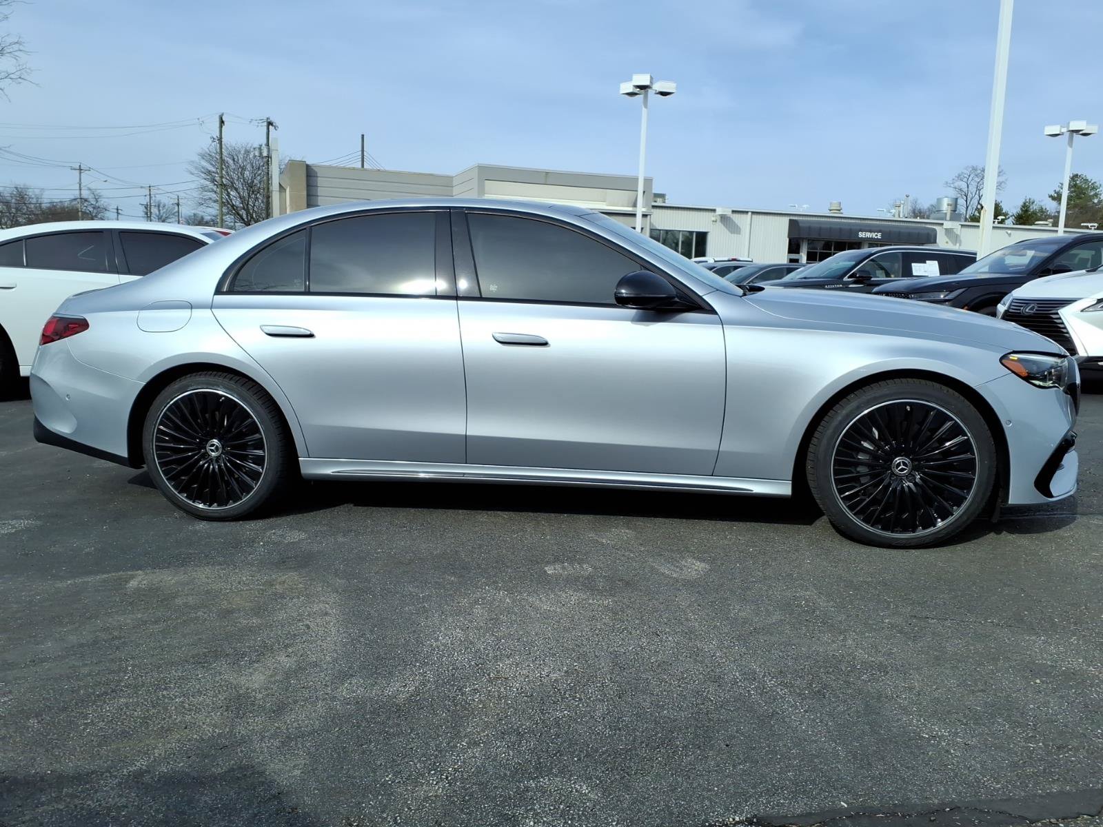 Used 2024 Mercedes-Benz E 350 4MATIC Sedan image 8