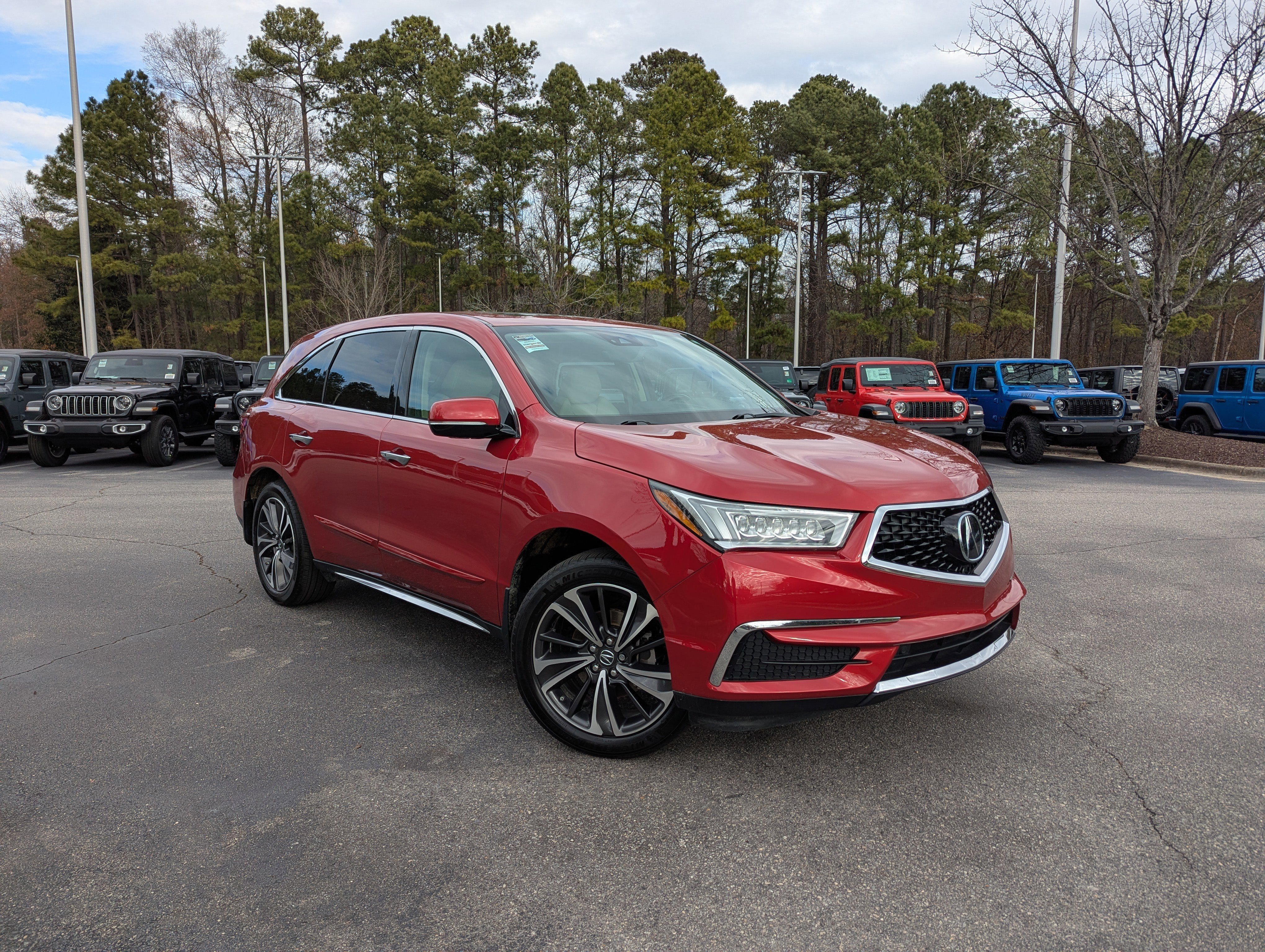 Used 2020 Acura MDX w/Technology Pkg image 3