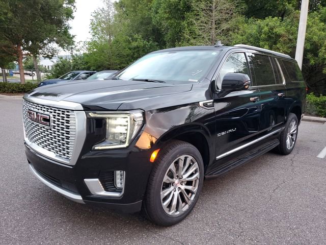 Used 2021 GMC Yukon XL Denali image 2