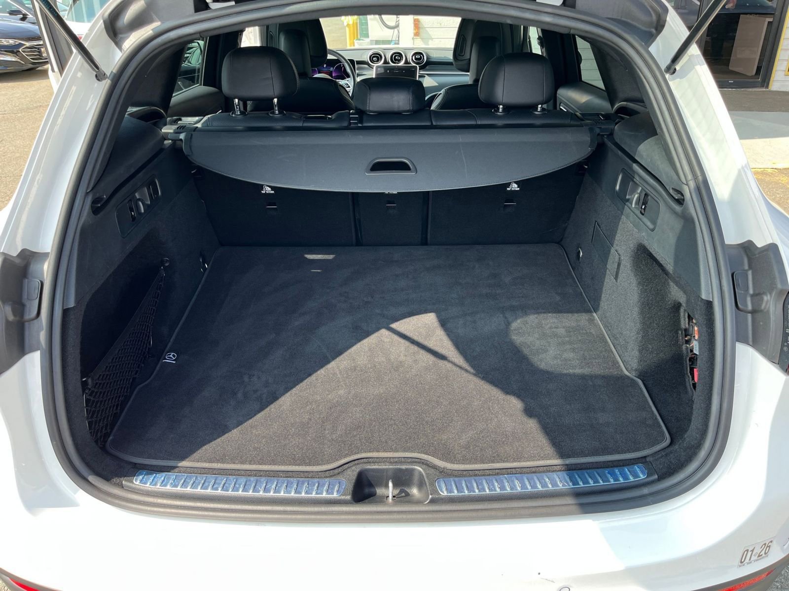 Used 2024 Mercedes-Benz GLC 300 GLC 300 image 33