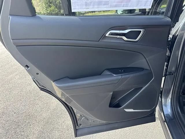 New 2026 Kia Sportage EX AWD/4WD image 13