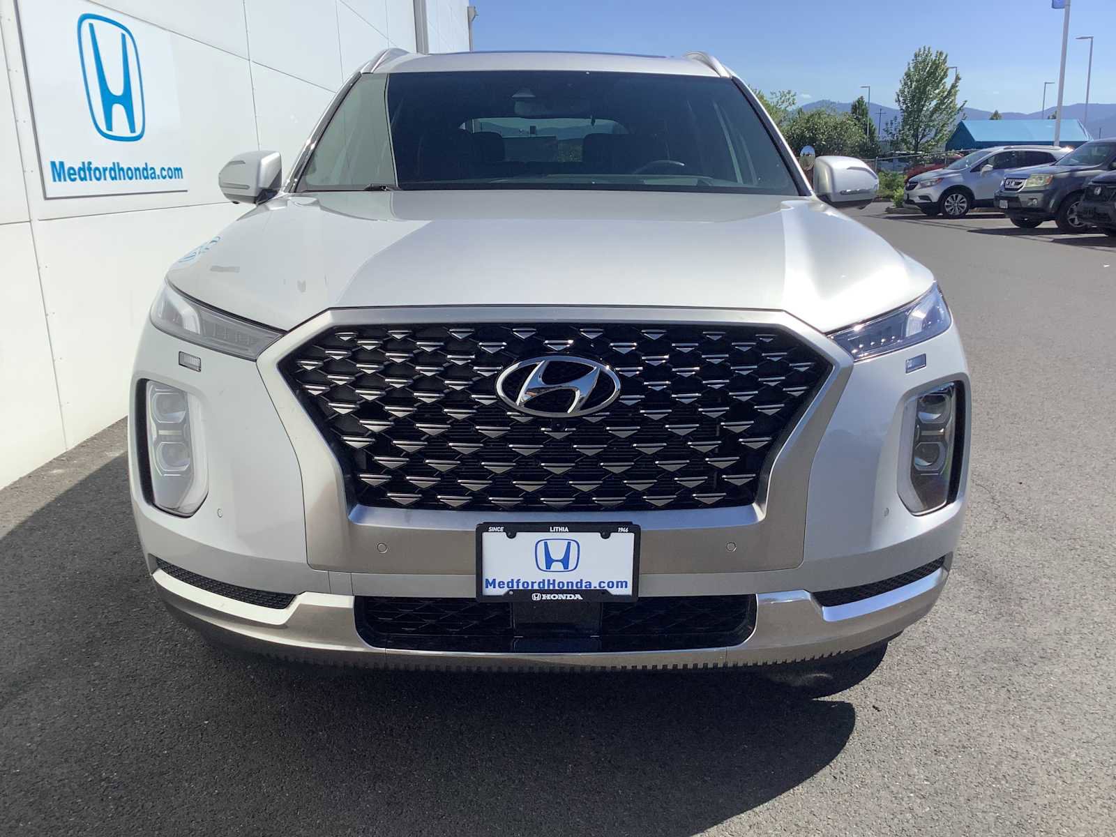 Used 2022 Hyundai Palisade Calligraphy w/ Winter Package AWD/4WD image 9