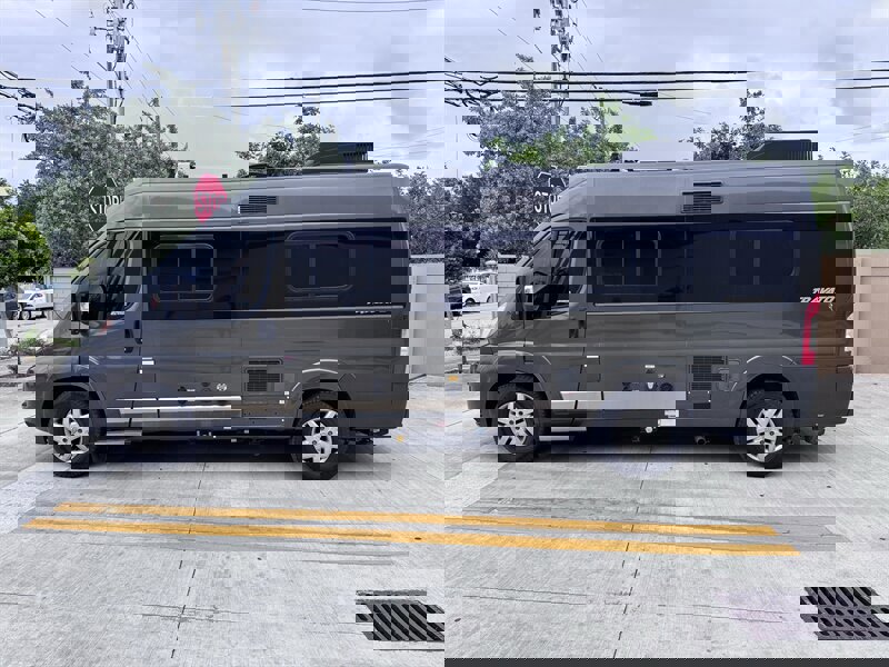 Used 2016 RAM ProMaster 3500 w/ Premium Appearance Group image 7