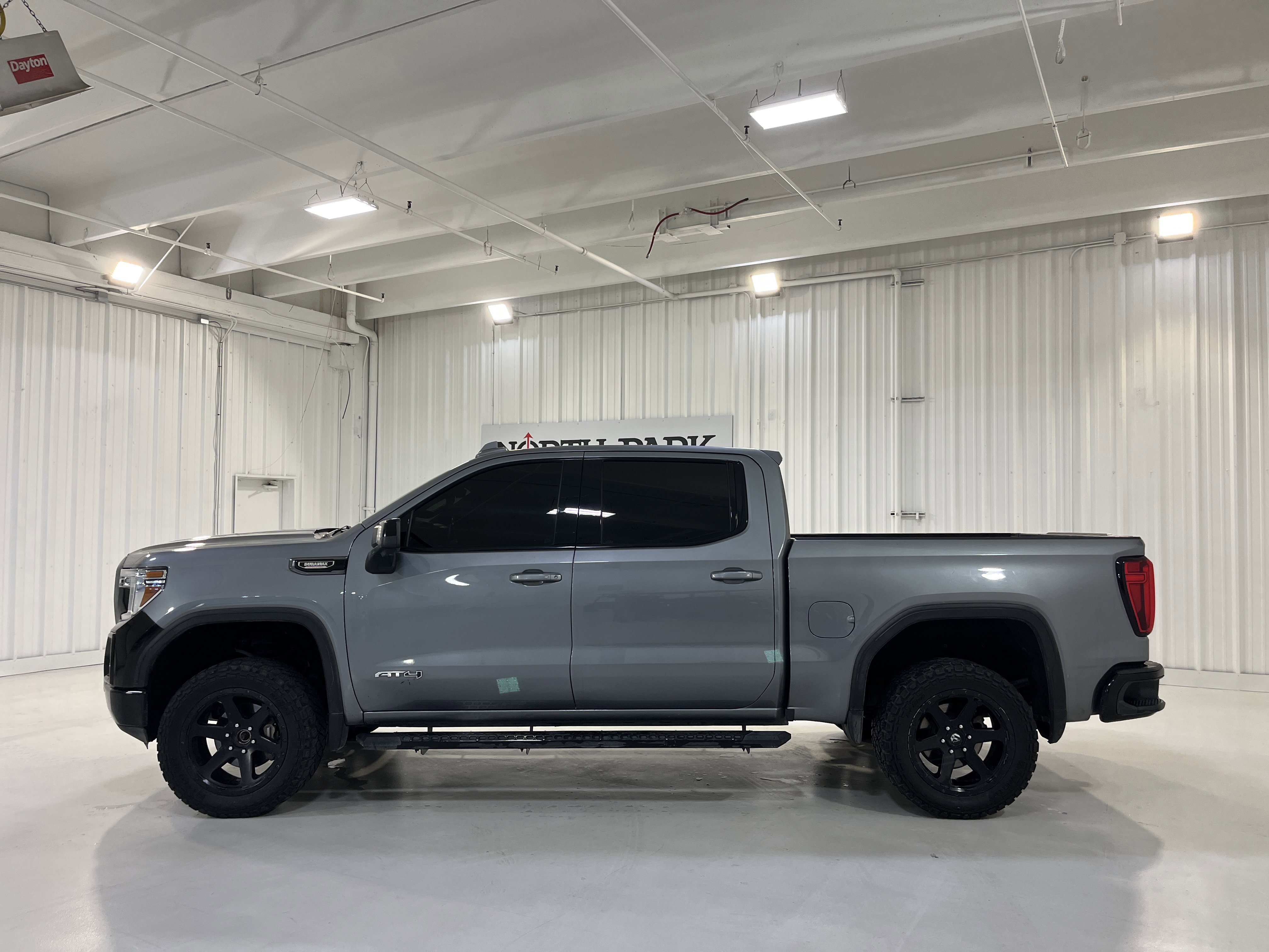 Used 2020 GMC Sierra 1500 AT4 w/ AT4 Premium Package image 2