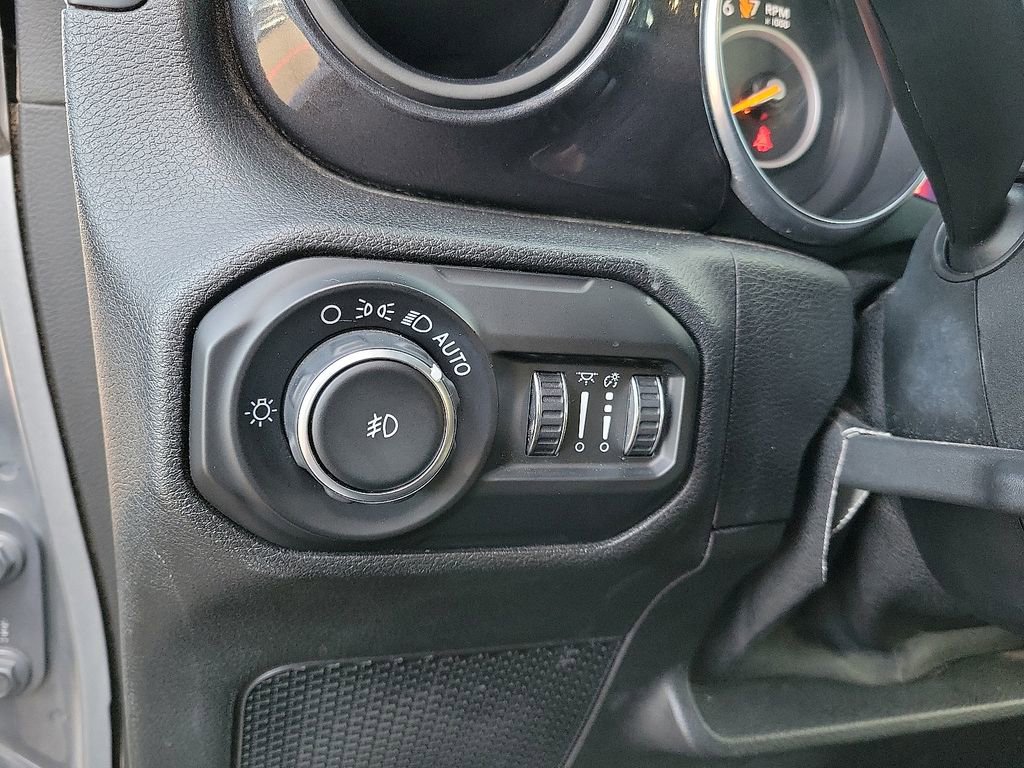 Used 2020 Jeep Wrangler Unlimited Sport image 14