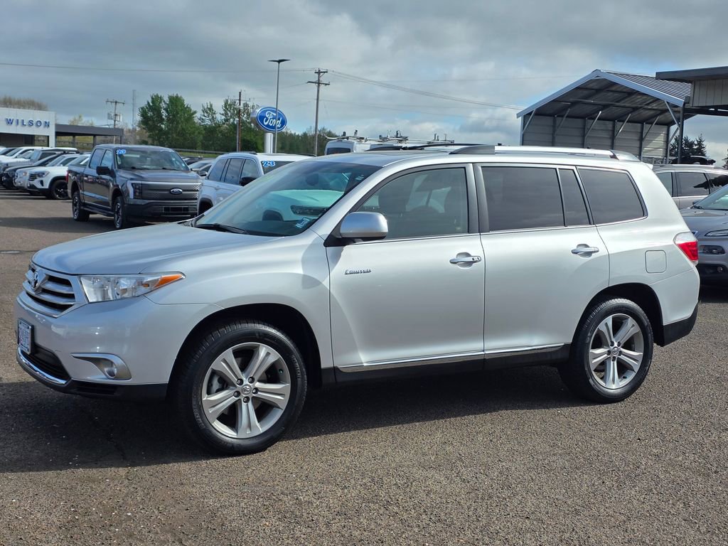 Used 2012 Toyota Highlander Limited w/ Tow Pkg image 34