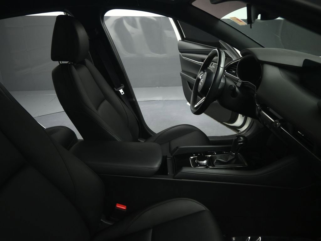 Used 2019 MAZDA MAZDA3 Hatchback w/ Preferred Package image 57