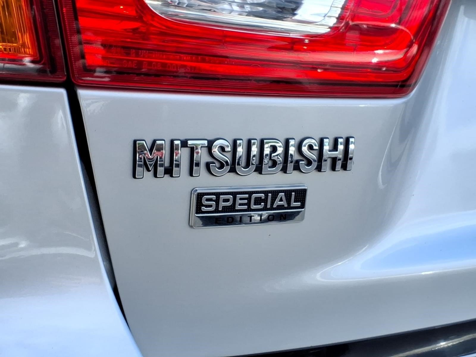 Used 2019 Mitsubishi Outlander Sport SE AWD/4WD image 6