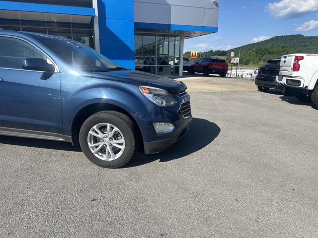 Used 2017 Chevrolet Equinox LT w/ Convenience Package AWD/4WD image 2