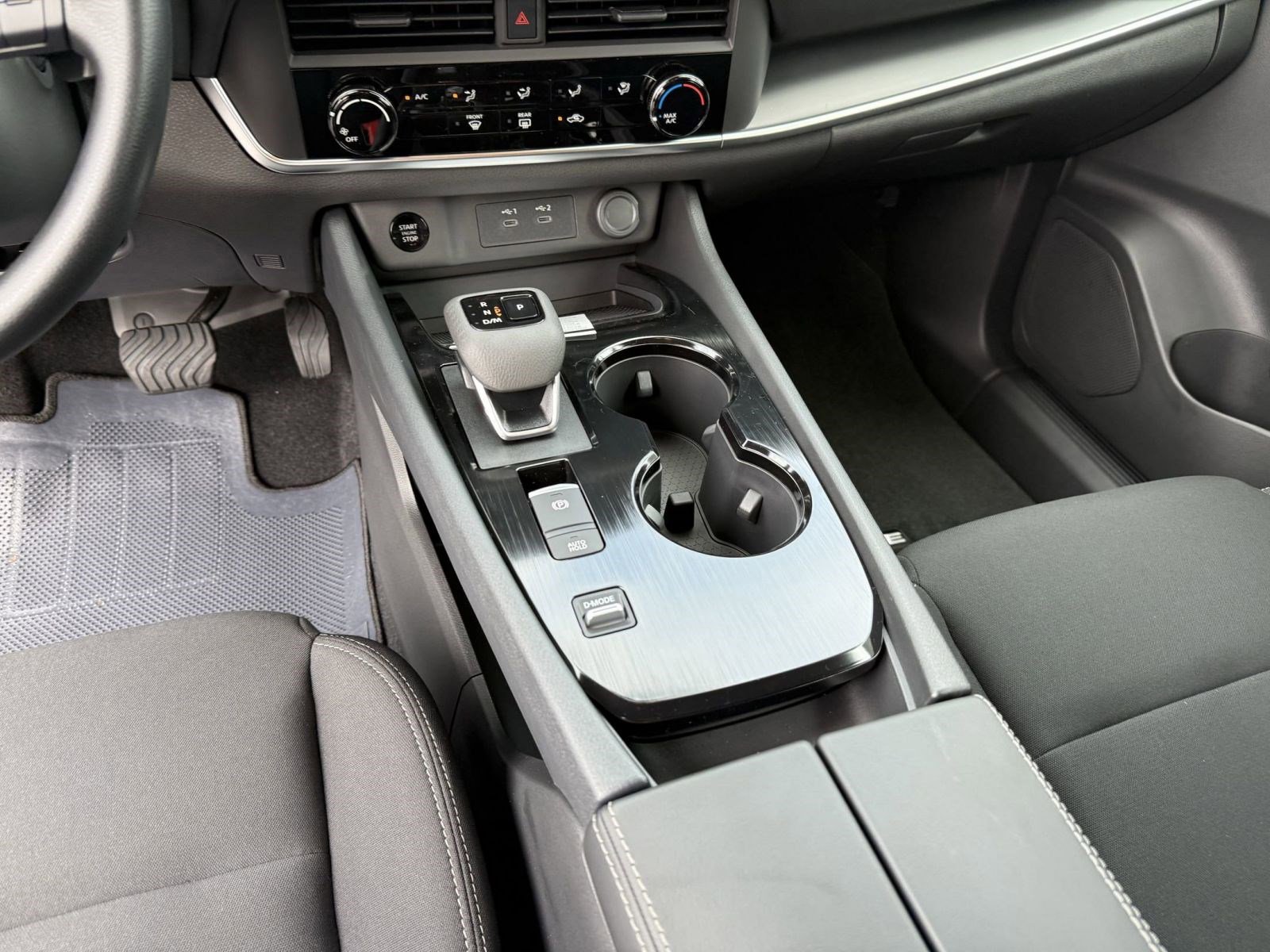 Certified 2026 Nissan Rogue S image 16