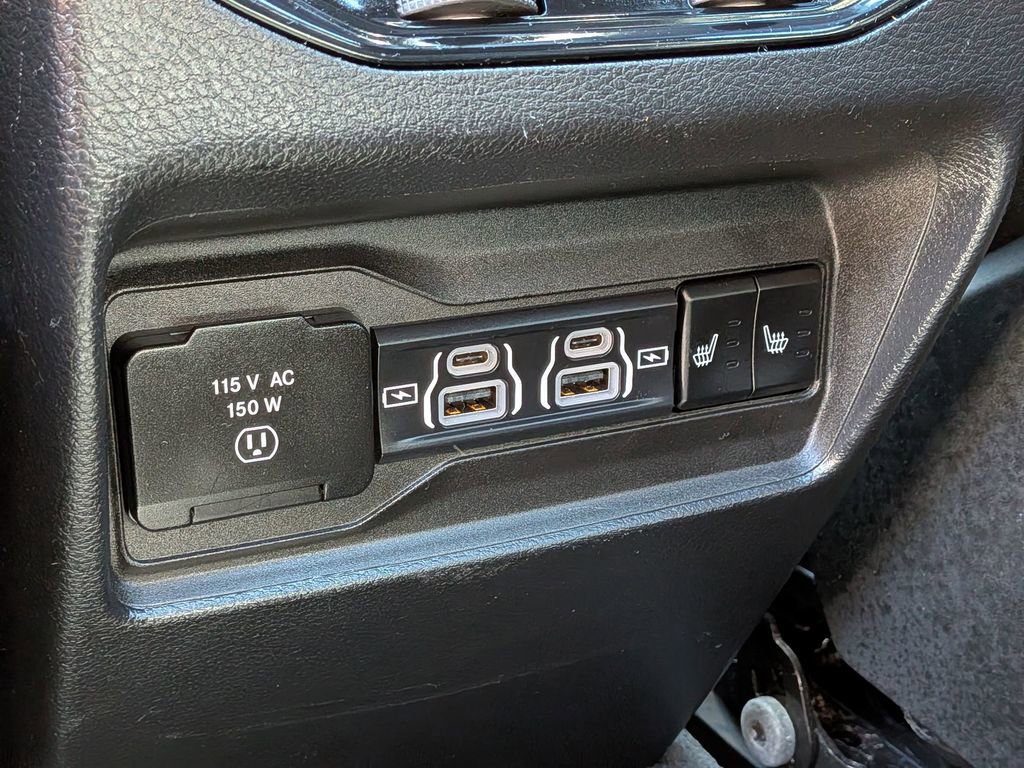 Certified 2022 Jeep Grand Cherokee Overland AWD/4WD image 25