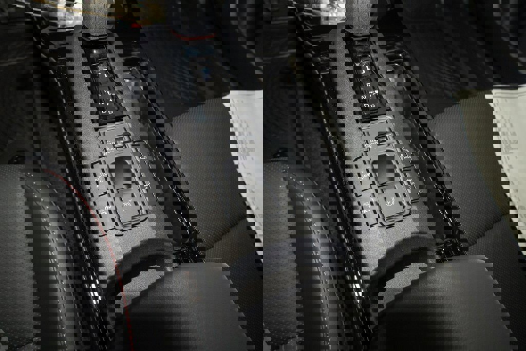 New 2026 Toyota Prius Plug-In Hybrid image 12