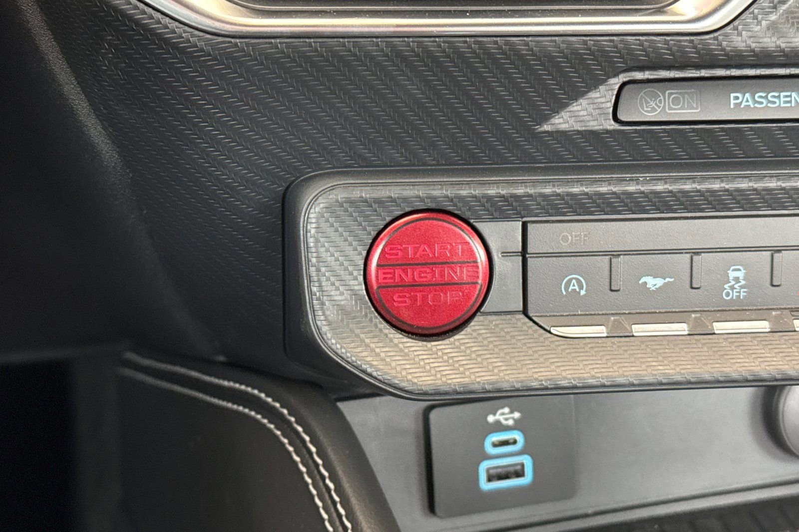 Used 2024 Ford Mustang Premium image 22