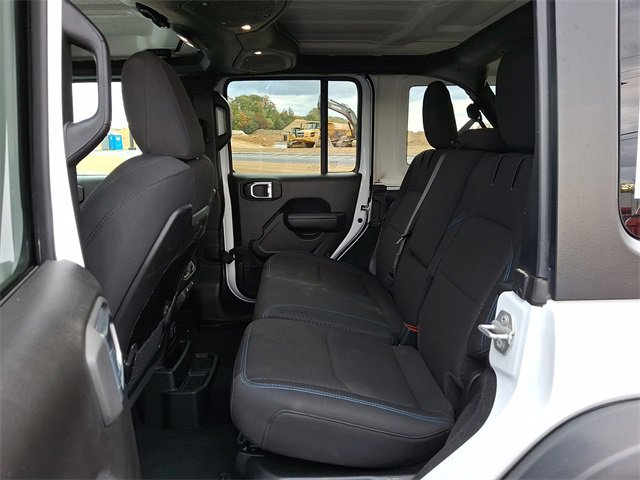 Used 2024 Jeep Wrangler Unlimited Rubicon 4xe image 14