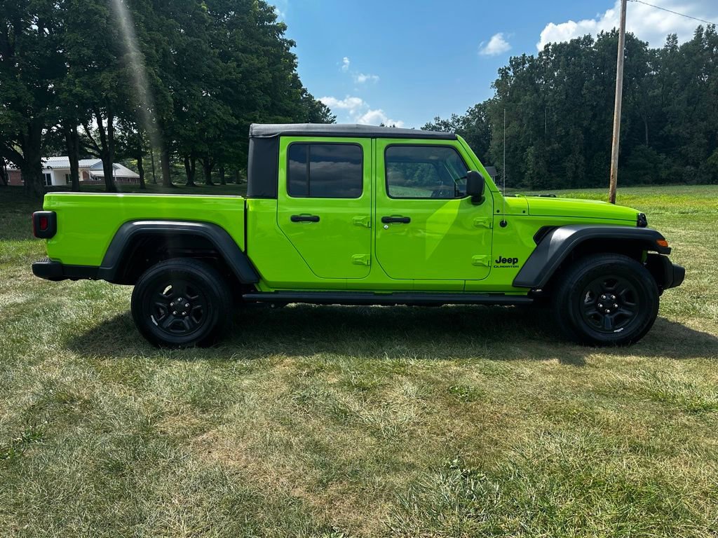 Used 2021 Jeep Gladiator Sport image 2