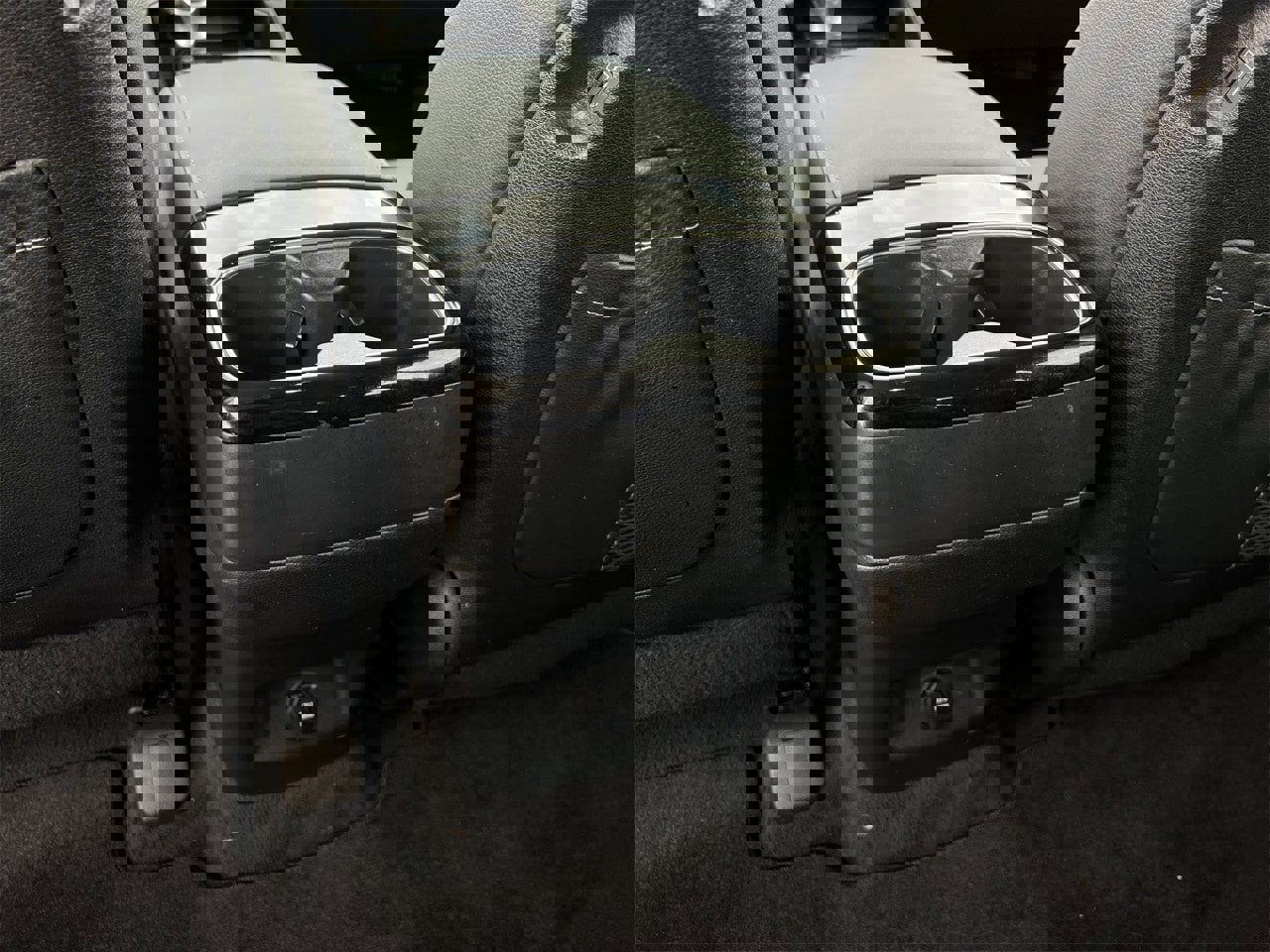 Used 2024 Kia Telluride SX w/ Towing Package image 26