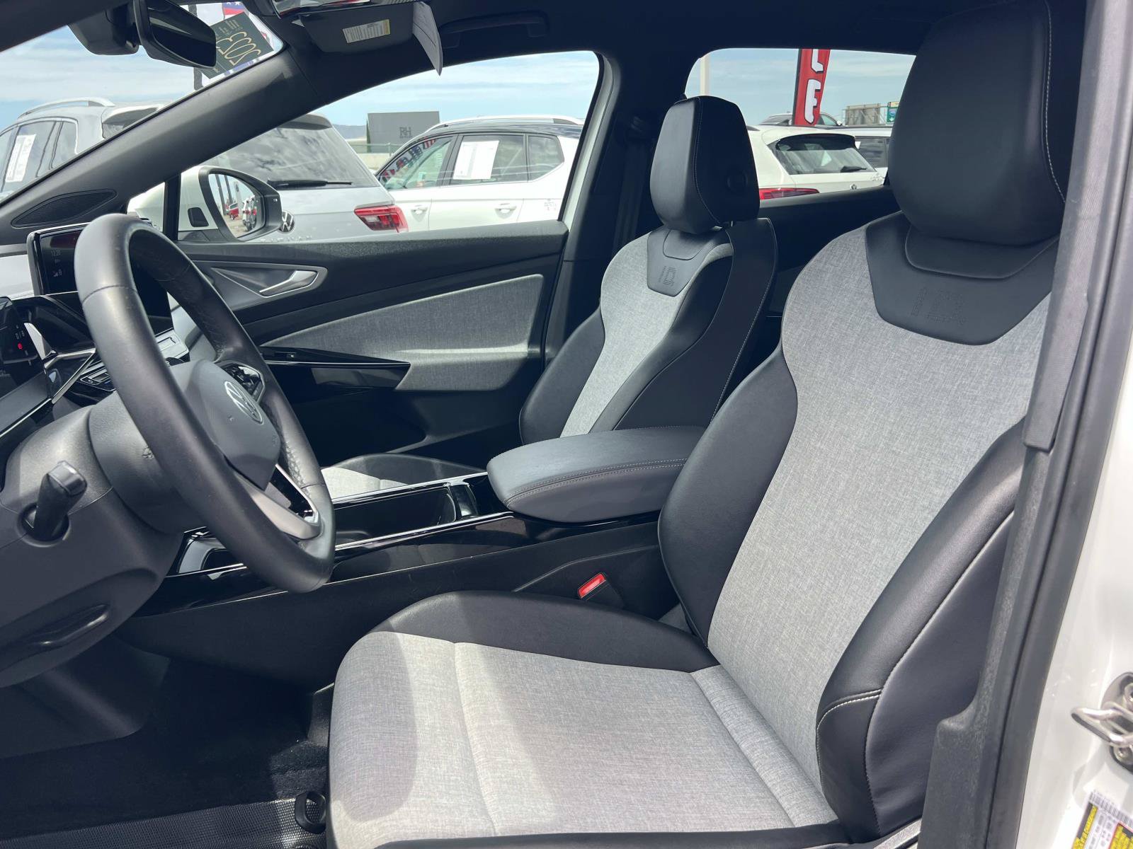 Certified 2023 Volkswagen ID.4 2WD image 19
