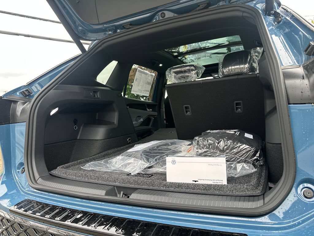 New 2026 Volkswagen Tiguan SE R-Line AWD/4WD image 15