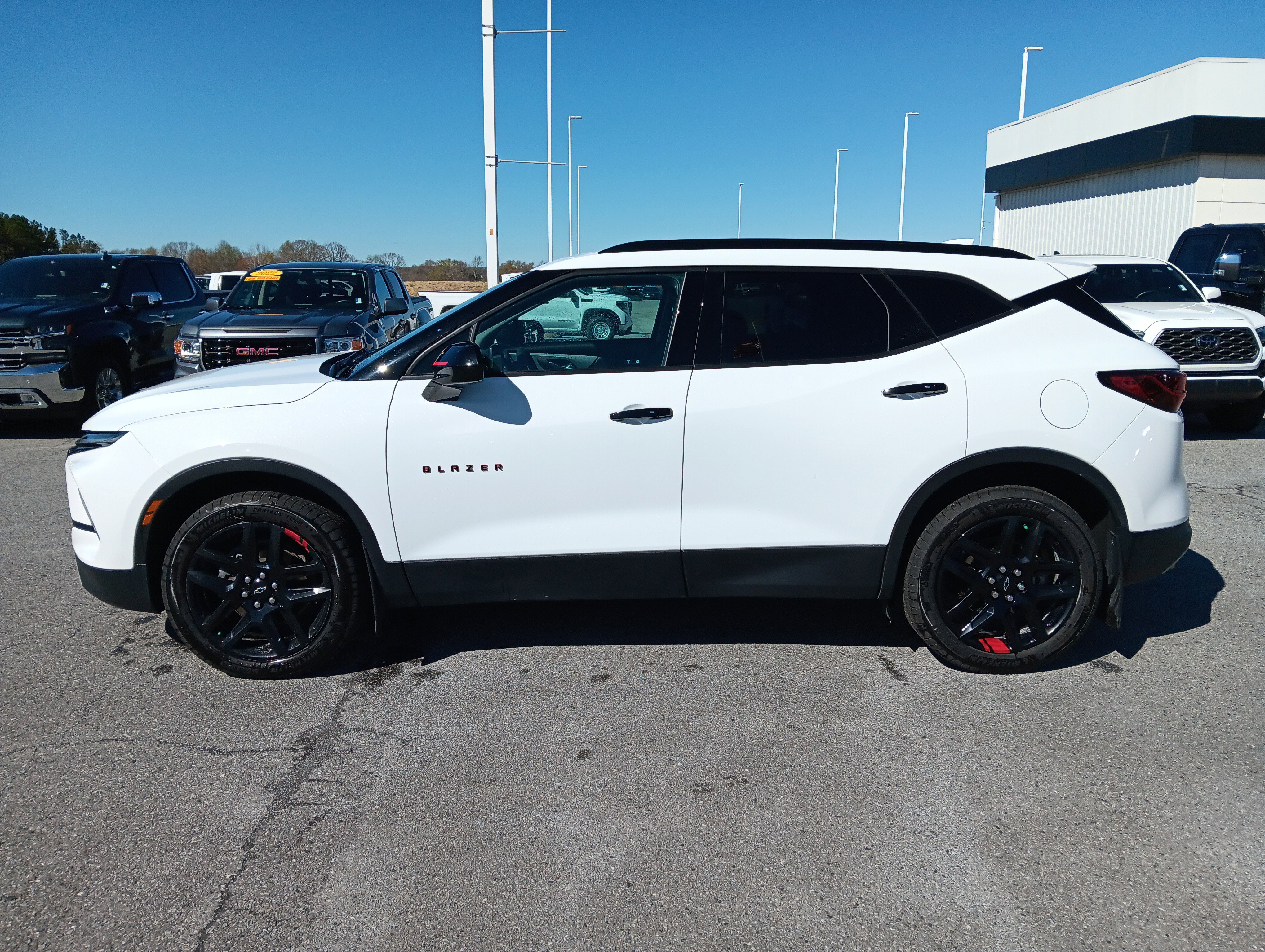 Used 2024 Chevrolet Blazer LT w/ Redline Edition image 3