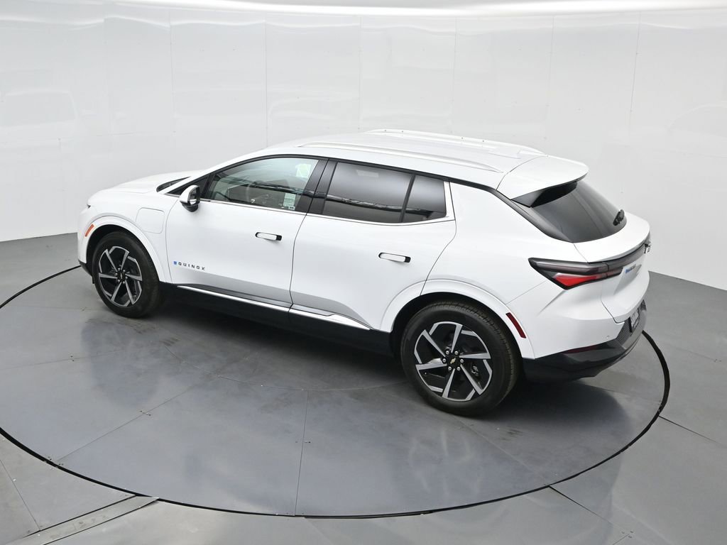 Used 2025 Chevrolet Equinox EV LT w/ Convenience Package image 56